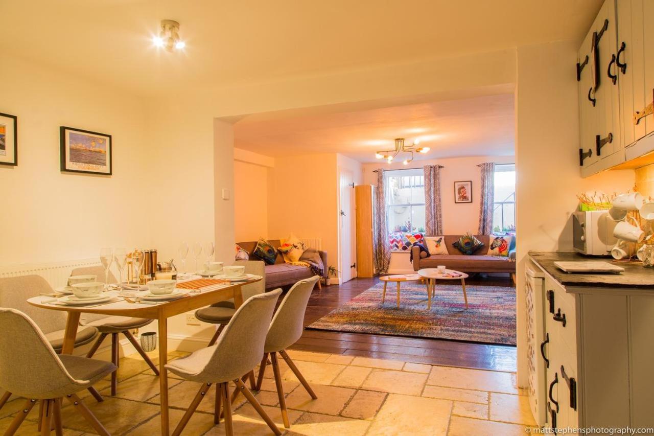 Seafront With Garden Apartment